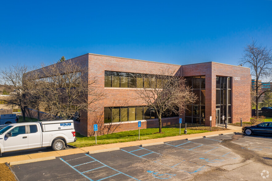 12825 Flushing Meadows Dr, Saint Louis, MO for lease - Building Photo - Image 1 of 4