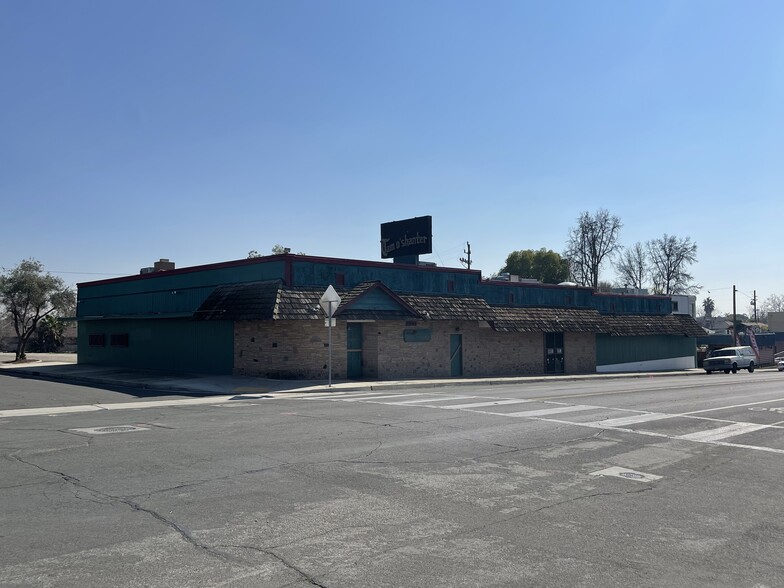 2345 Alta Vista Dr, Bakersfield, CA for lease - Building Photo - Image 1 of 1