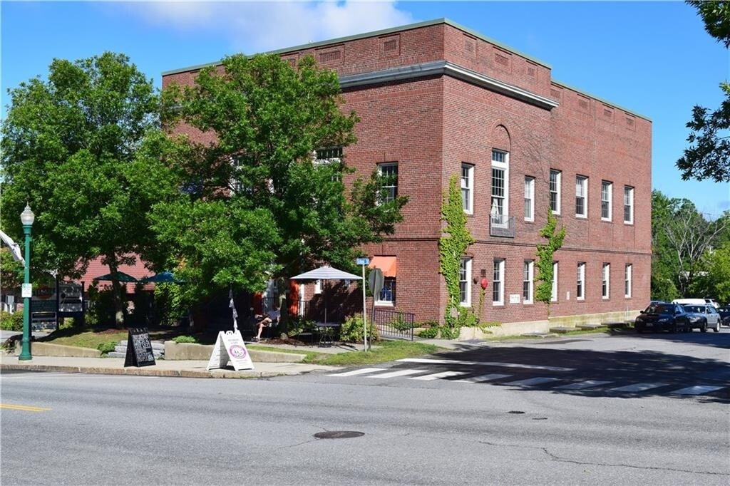 192 Main St, Ellsworth, ME for sale Primary Photo- Image 1 of 1