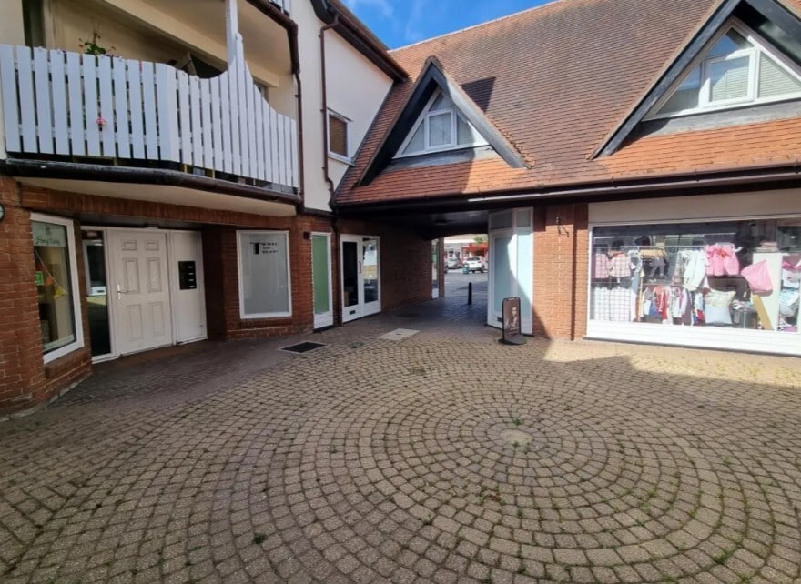 3 Mynott Court, Church Road, Tiptree for sale Primary Photo- Image 1 of 1