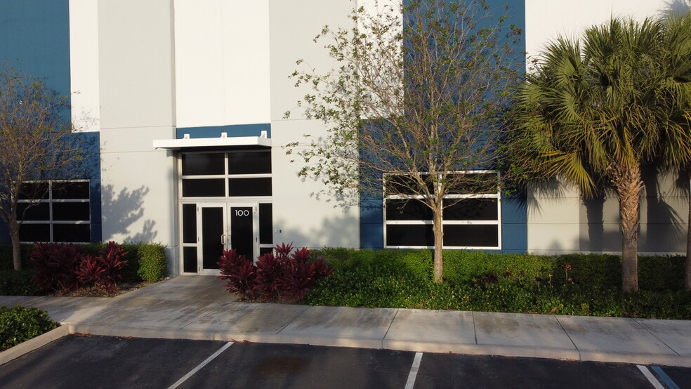 3501 Burris Rd, Davie, FL for lease - Building Photo - Image 3 of 16