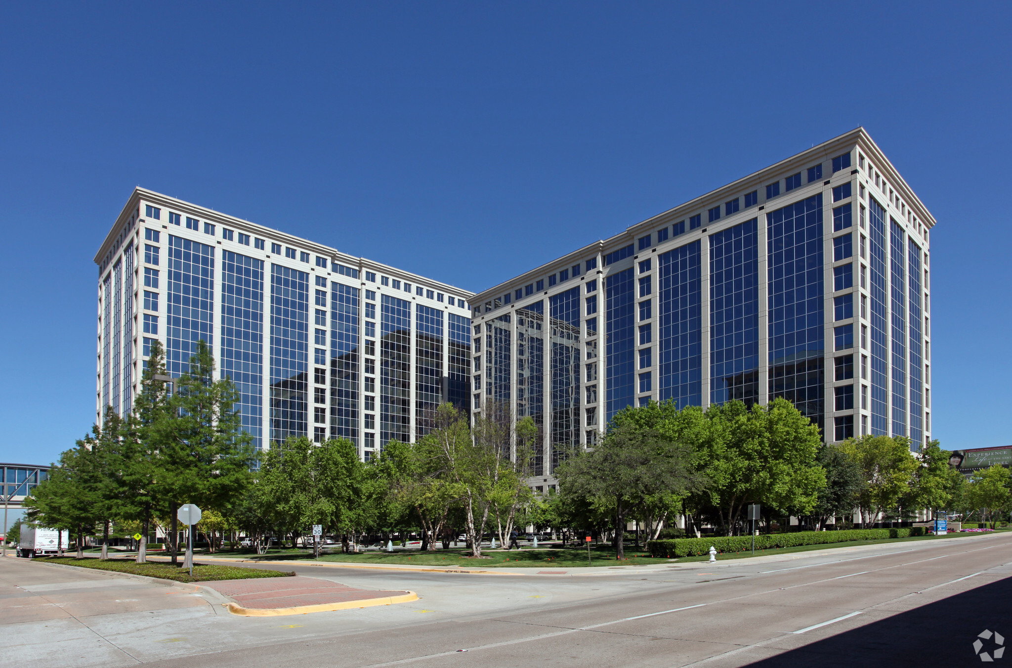 14221 N Dallas Pky, Dallas, TX 75254 - International Plaza II | LoopNet.com