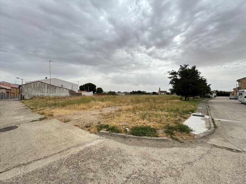Land in Cantalapiedra for sale - Building Photo - Image 3 of 20