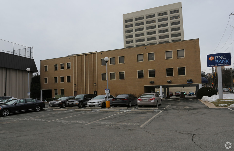 4424 Montgomery Ave, Bethesda, MD for lease - Building Photo - Image 3 of 3