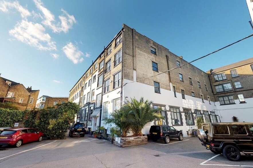 202-208 New North Rd, London for lease - Building Photo - Image 1 of 13