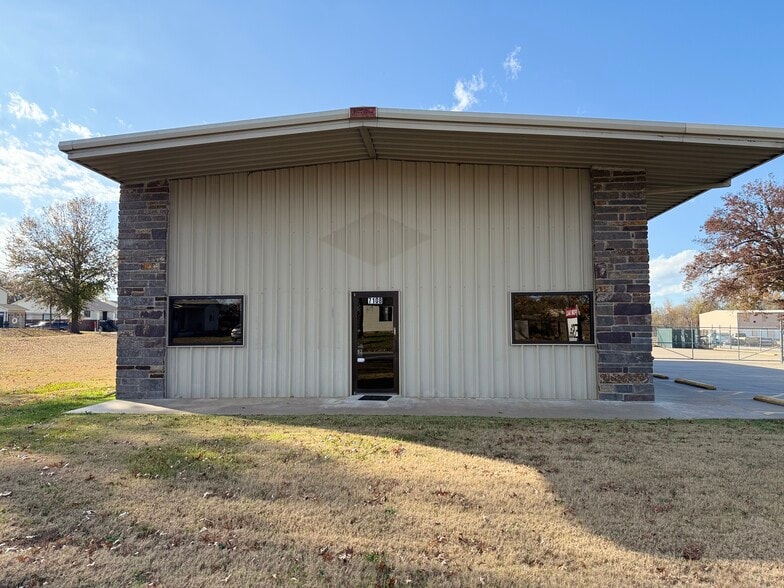 7108 Texas Rd, Fort Smith, AR for sale - Building Photo - Image 1 of 15