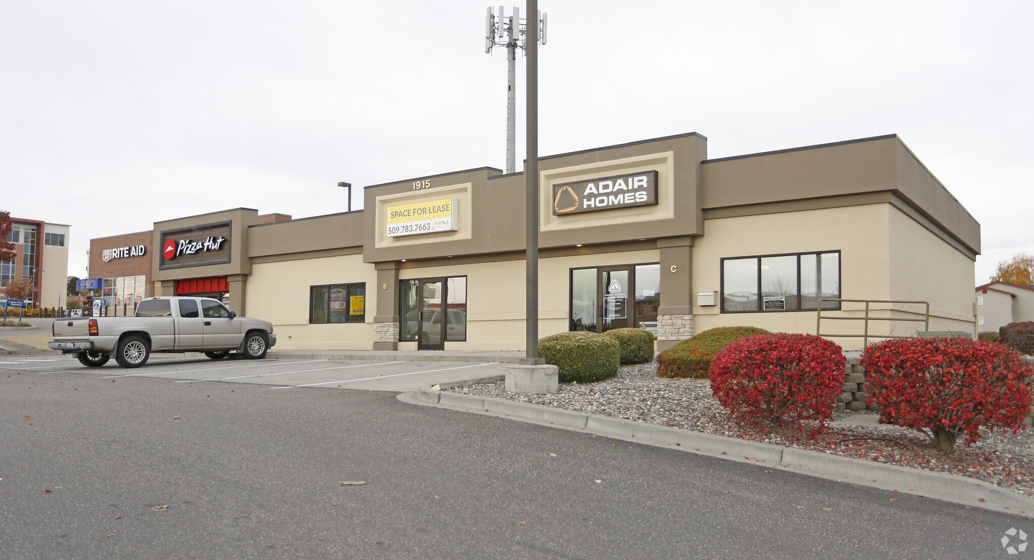 1915 N Steptoe St, Kennewick, WA for sale Building Photo- Image 1 of 1