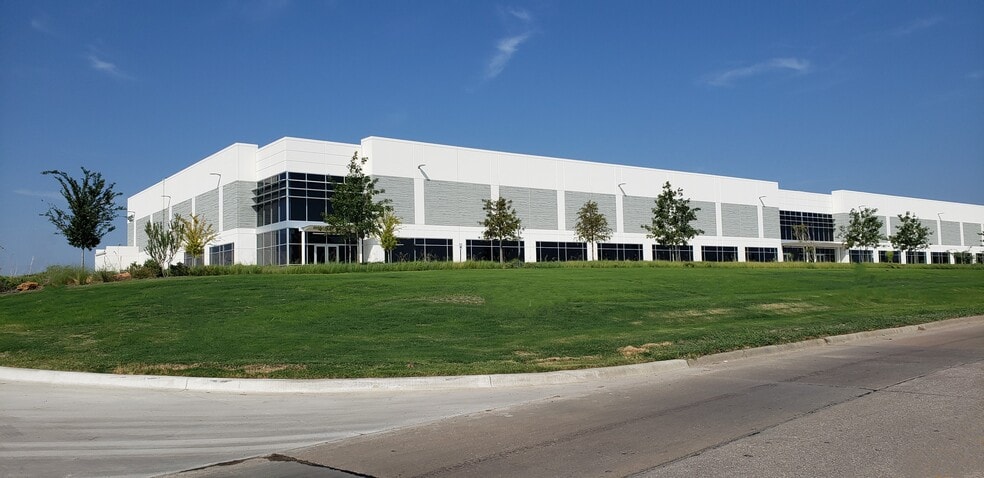 15410 Mercury, Laredo, TX for sale - Primary Photo - Image 1 of 1