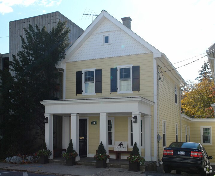 15 Elm Pl, Rye, NY for sale - Primary Photo - Image 1 of 1