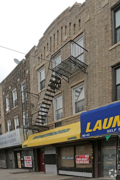 90-44 Corona Ave, Elmhurst, NY for sale - Primary Photo - Image 1 of 1