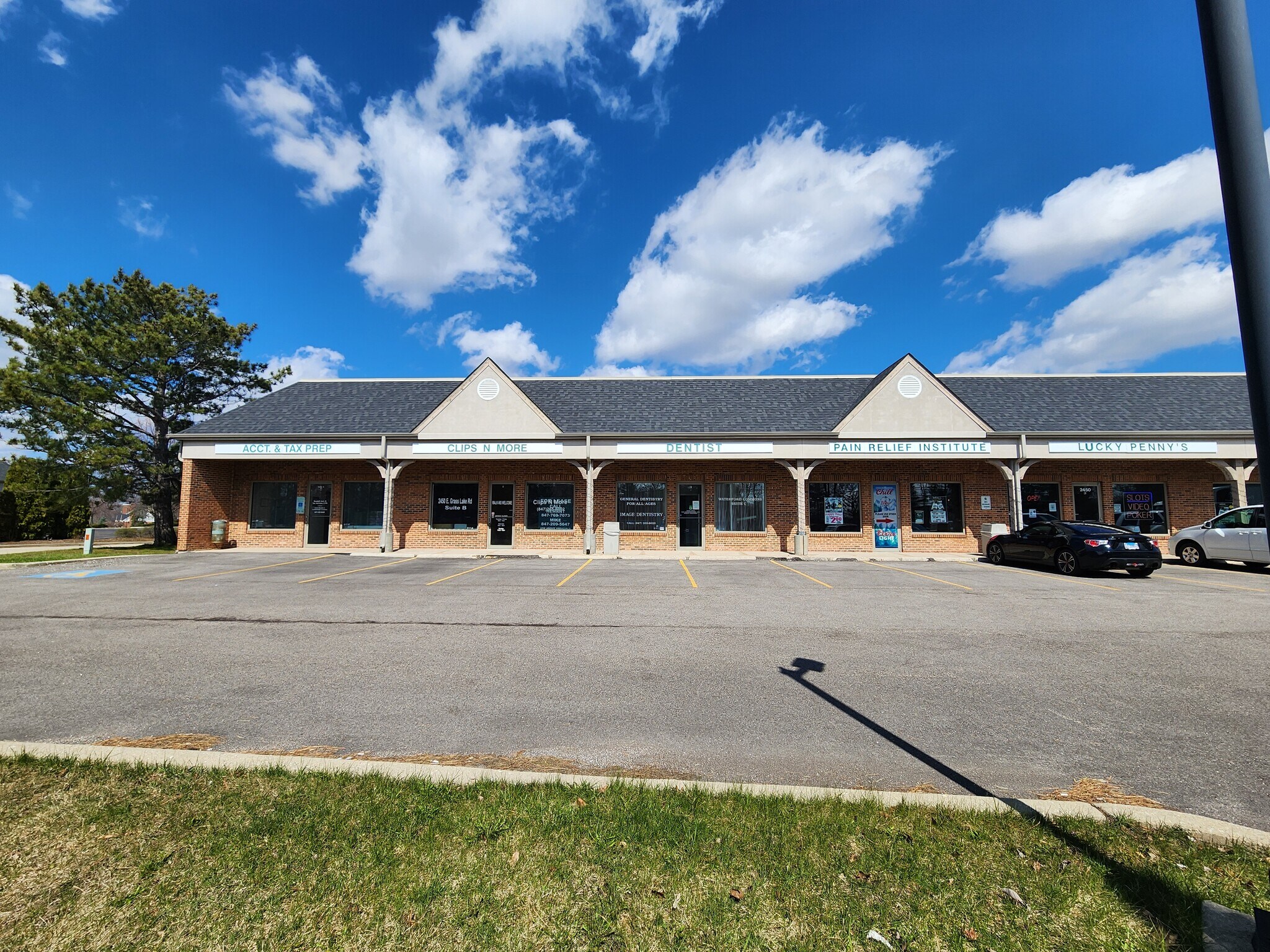 2450 Grass Lake Rd, Lindenhurst, IL for sale Building Photo- Image 1 of 1