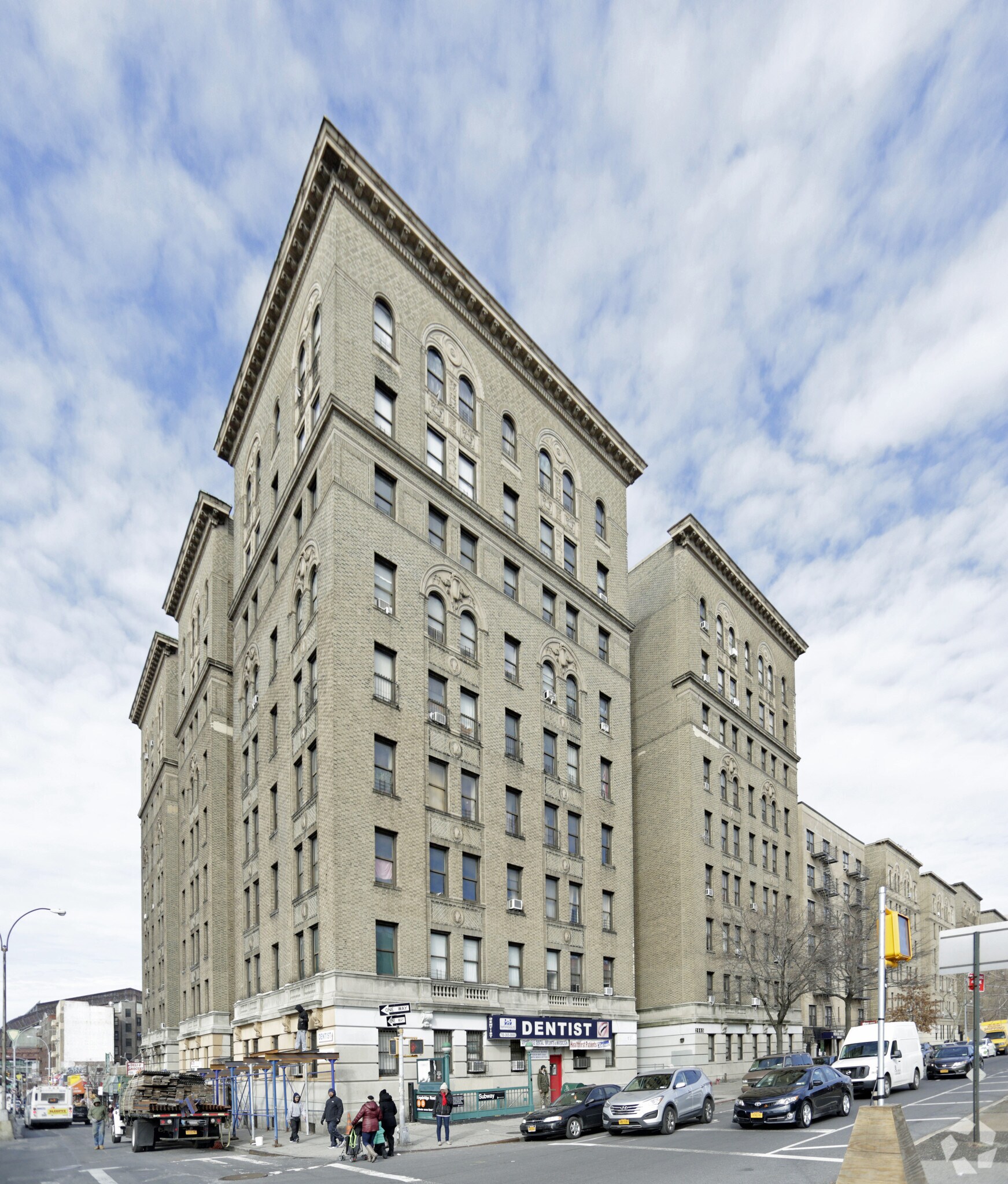 2665 Grand Concourse, Bronx, NY for sale Primary Photo- Image 1 of 1