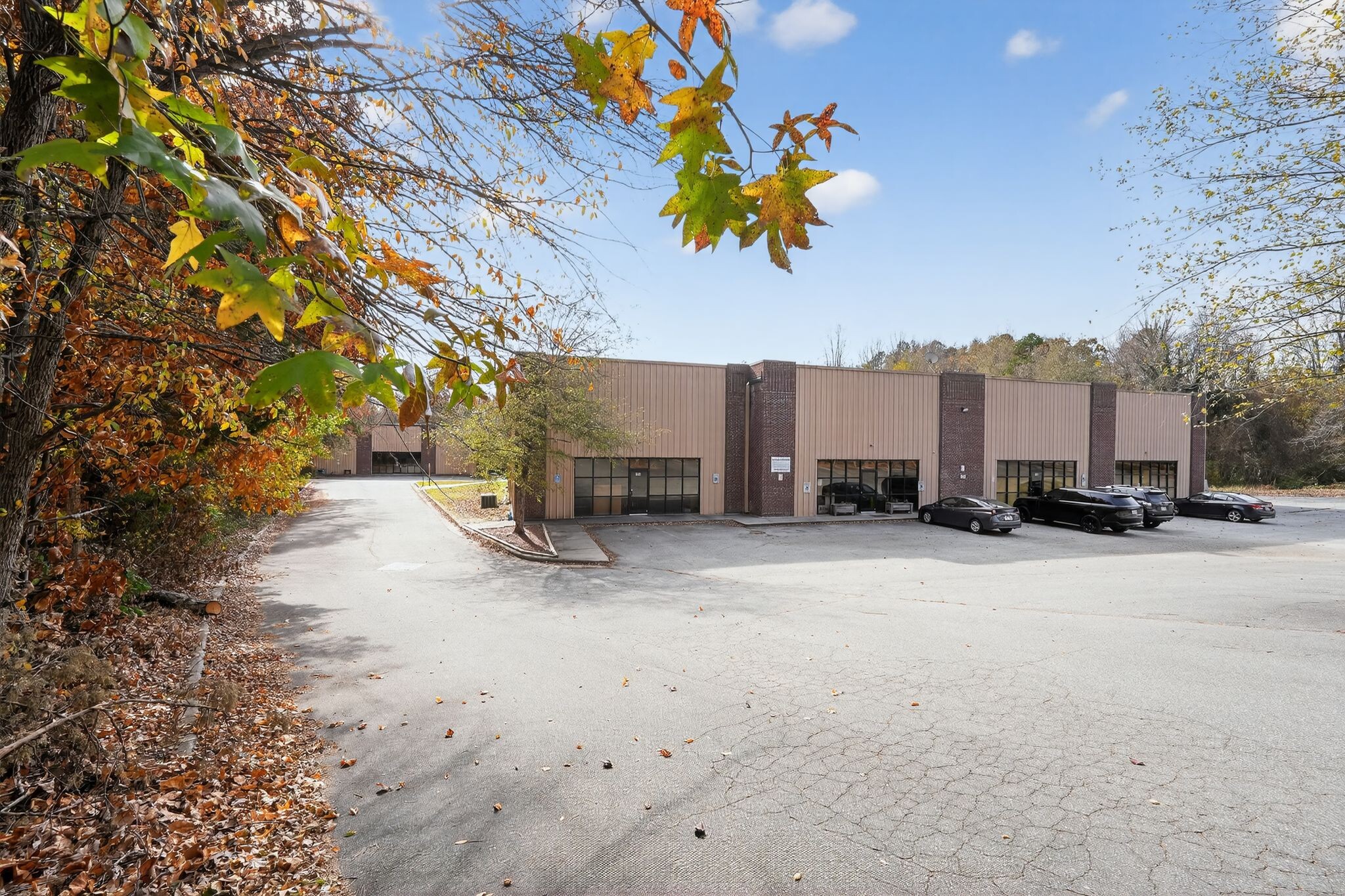 209 Swathmore Ave, High Point, NC for lease Building Photo- Image 1 of 8