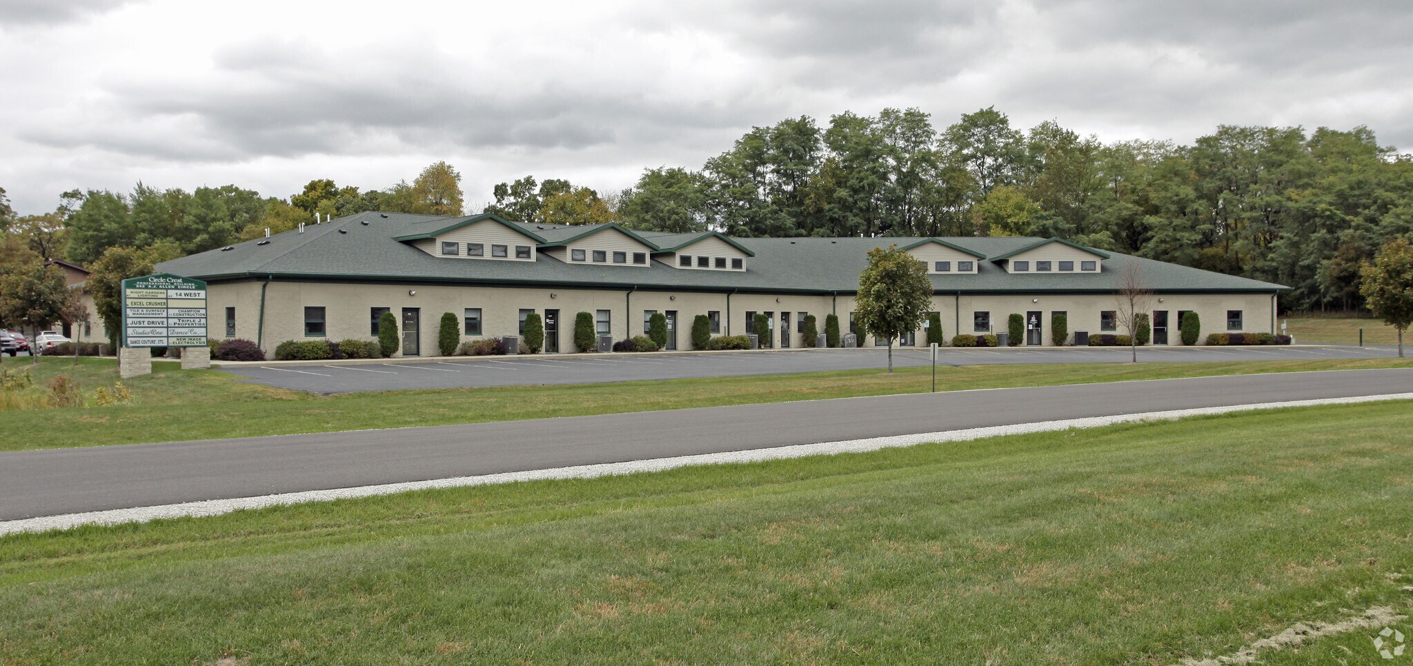 543 A.J. Allen Cir, Wales, WI for sale Primary Photo- Image 1 of 1