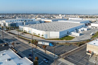 5370 S Boyle Ave, Vernon, CA - AERIAL  map view