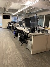 425 S Financial Pl, Chicago, IL for lease Interior Photo- Image 2 of 5