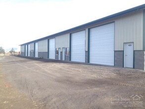 2675 SW High Desert Dr, Prineville, OR for lease Building Photo- Image 2 of 6