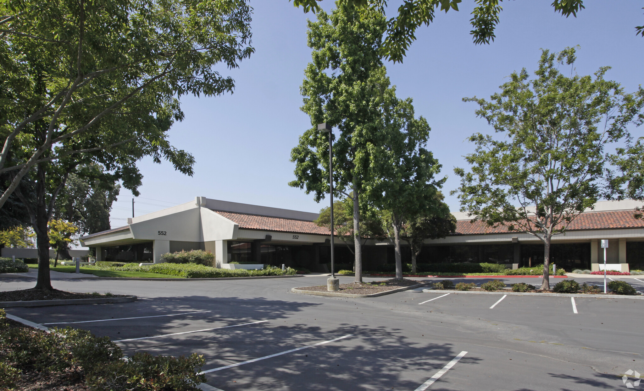 532-552 Gibraltar Dr, Milpitas, CA for lease Building Photo- Image 1 of 3