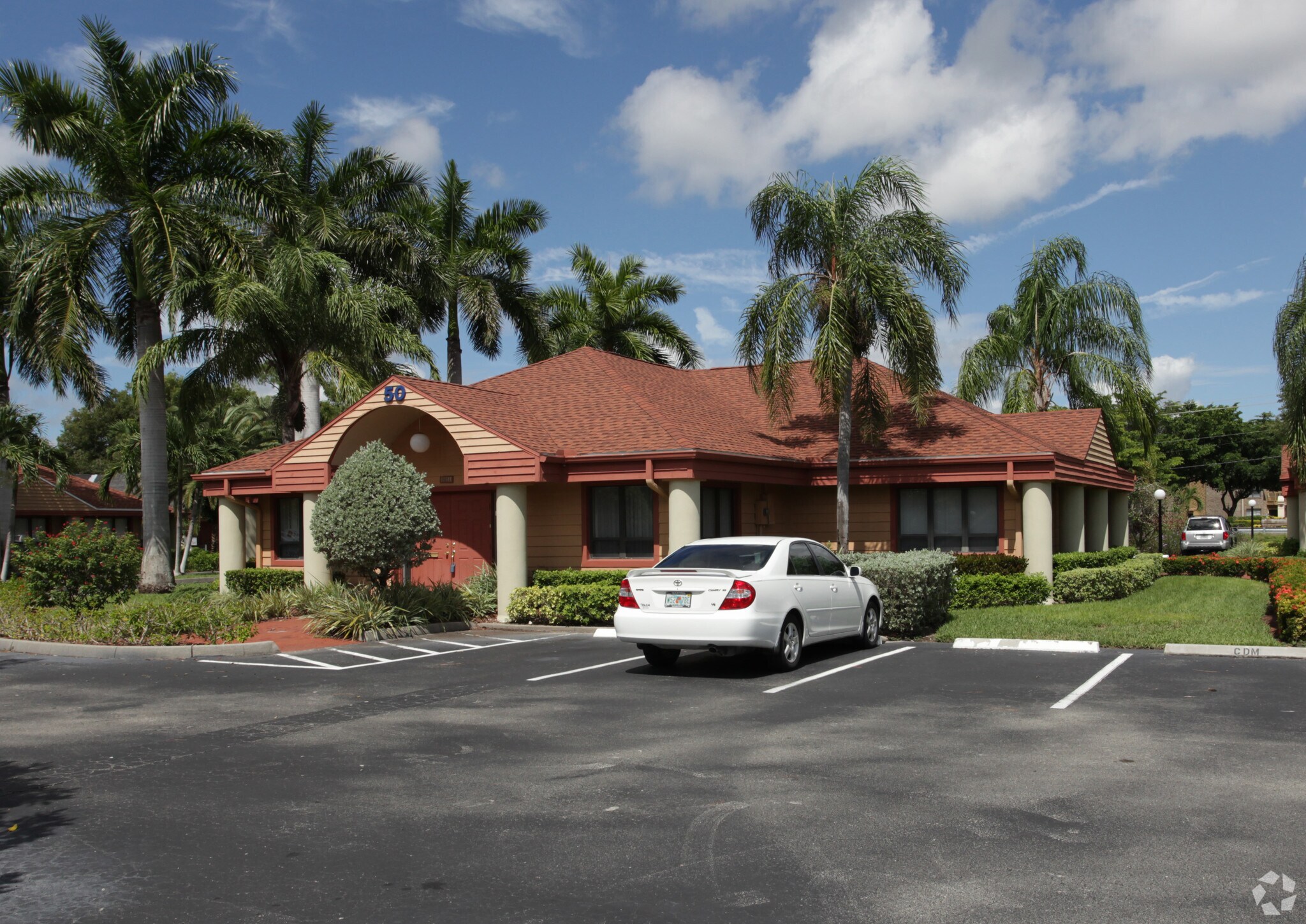 12511 World Plaza Ln, Fort Myers, FL for sale Primary Photo- Image 1 of 1