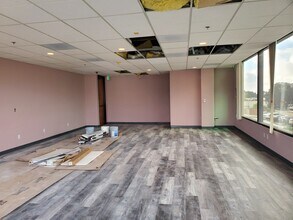 2700 E Foothill Blvd, Pasadena, CA for lease Interior Photo- Image 2 of 2