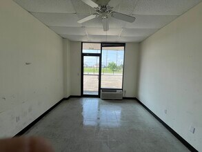 12455 Westpark Dr, Houston, TX for lease Interior Photo- Image 2 of 5