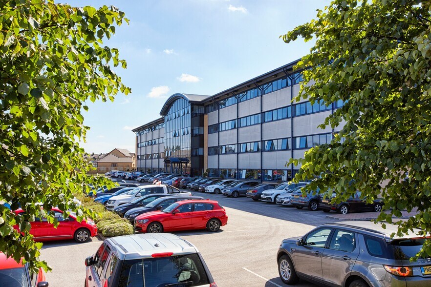 Liverpool Rd, Burnley for lease - Building Photo - Image 1 of 53