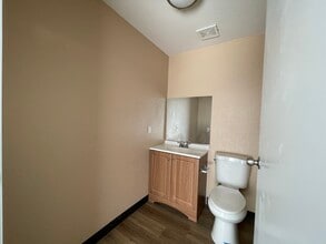 3894 Spring Mountain Rd, Las Vegas, NV for sale Interior Photo- Image 1 of 6