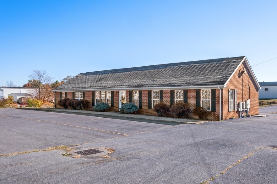 2910 S Main St, Harrisonburg, VA for sale - Building Photo - Image 1 of 1