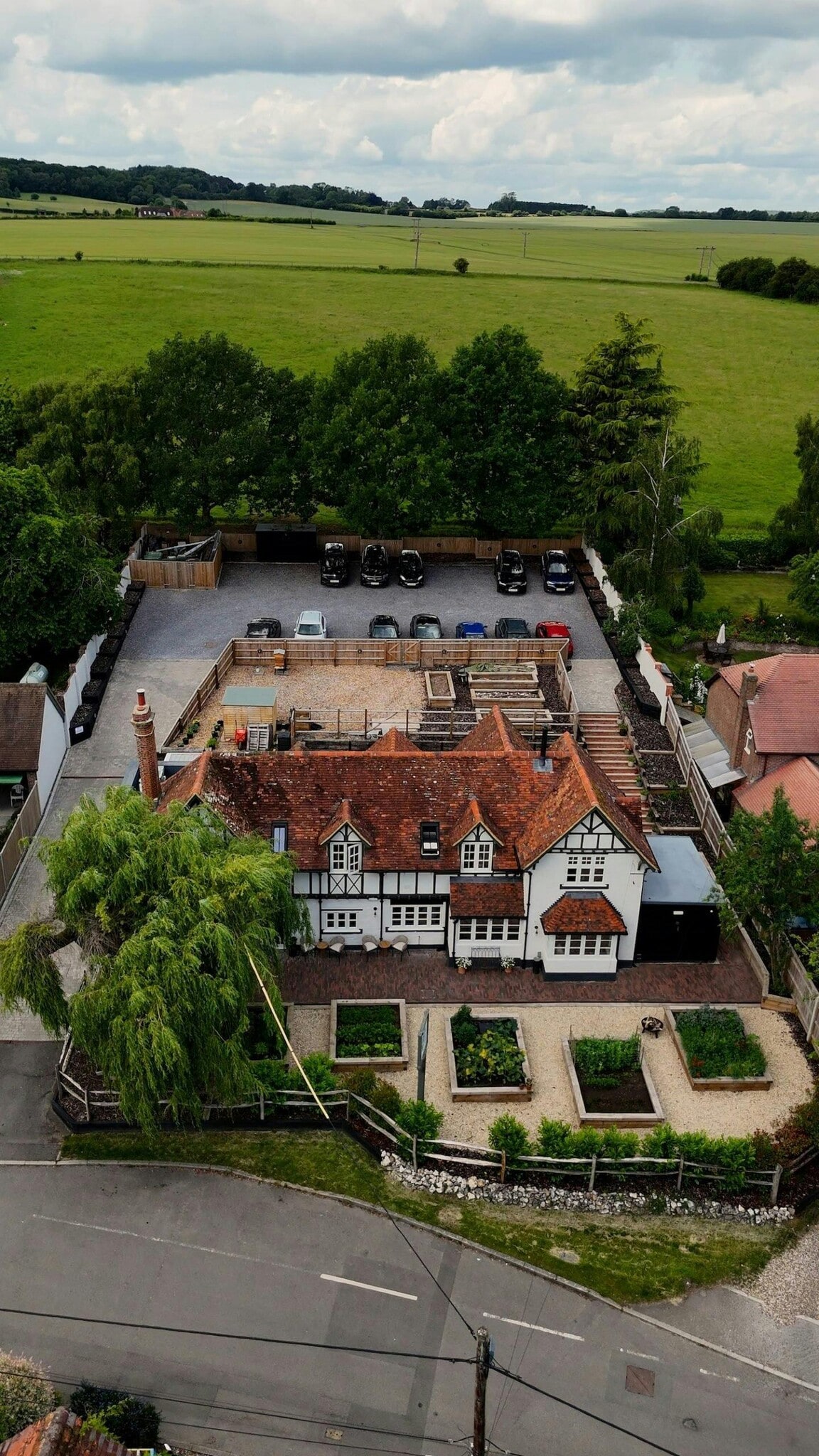Winterbourne Rd, Newbury for lease Building Photo- Image 1 of 13