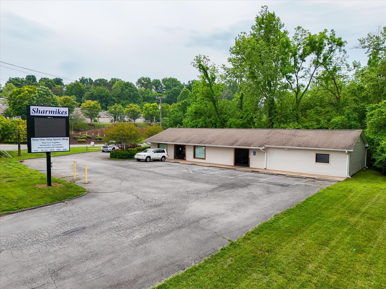 4002 Brandon Ave SW, Roanoke, VA for sale Building Photo- Image 1 of 23