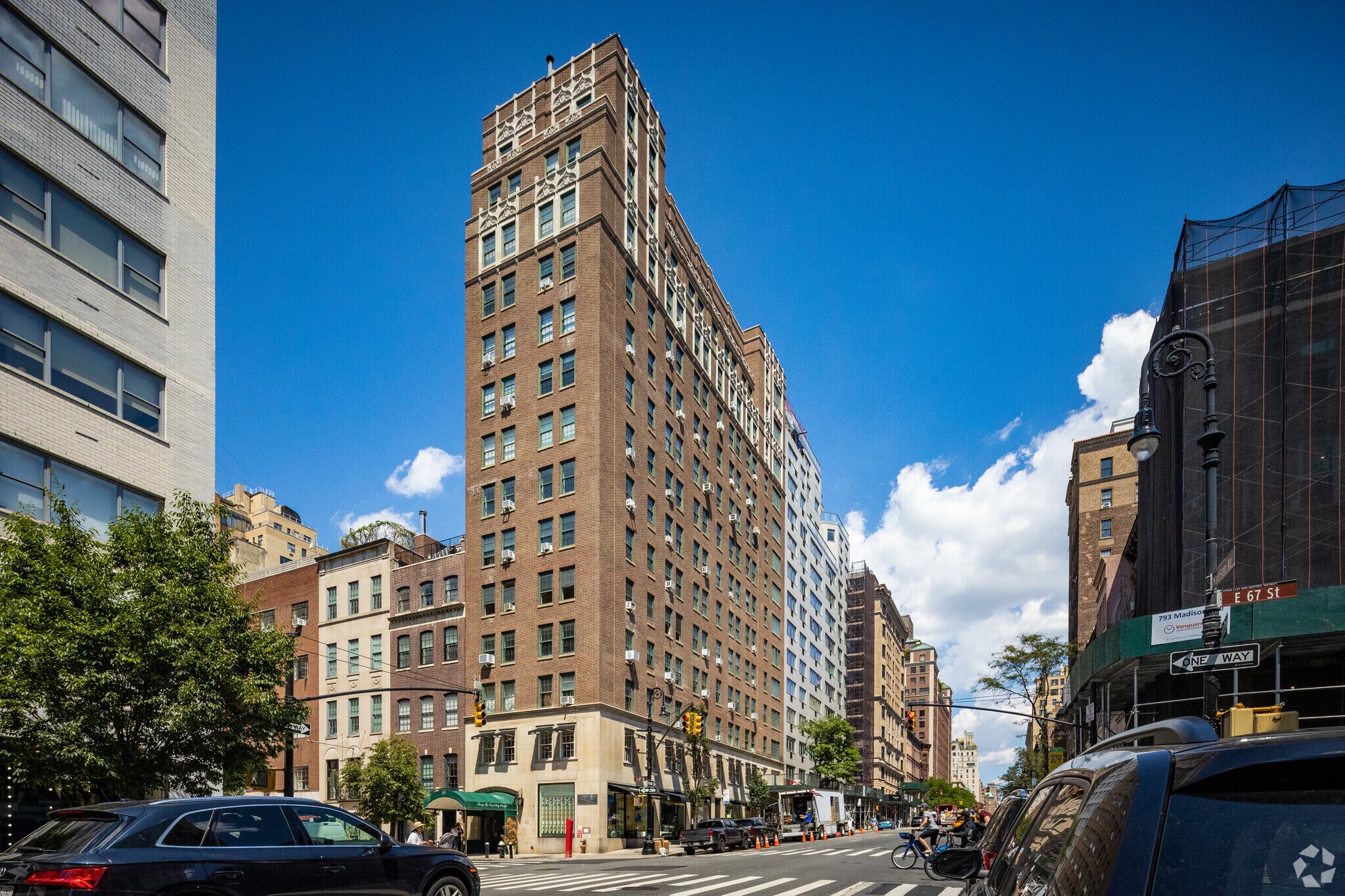 800 Madison Ave, New York, NY for sale Primary Photo- Image 1 of 1