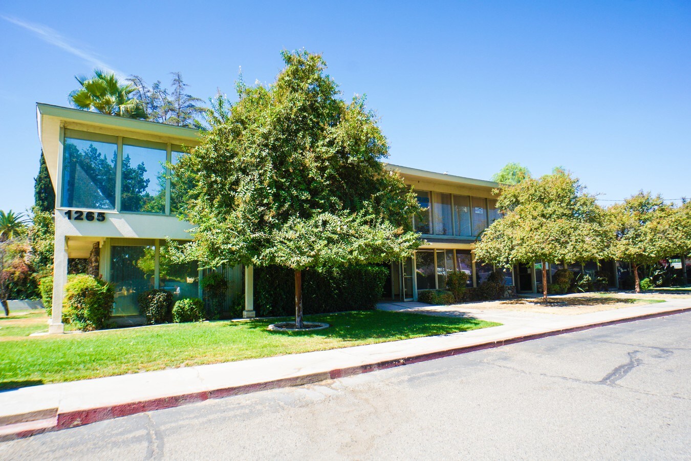 1265 N La Cadena Dr, Colton, CA 92324