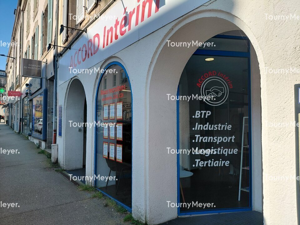 Office in Vannes for lease Building Photo- Image 1 of 3
