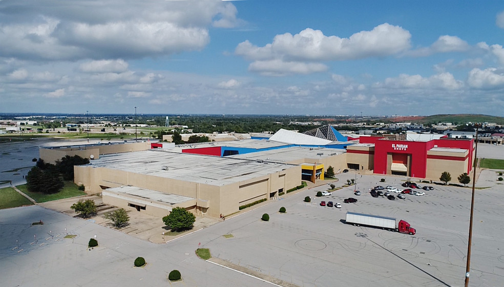 7000 Crossroads Mall Dr, Oklahoma City, OK for sale - Primary Photo - Image 1 of 1