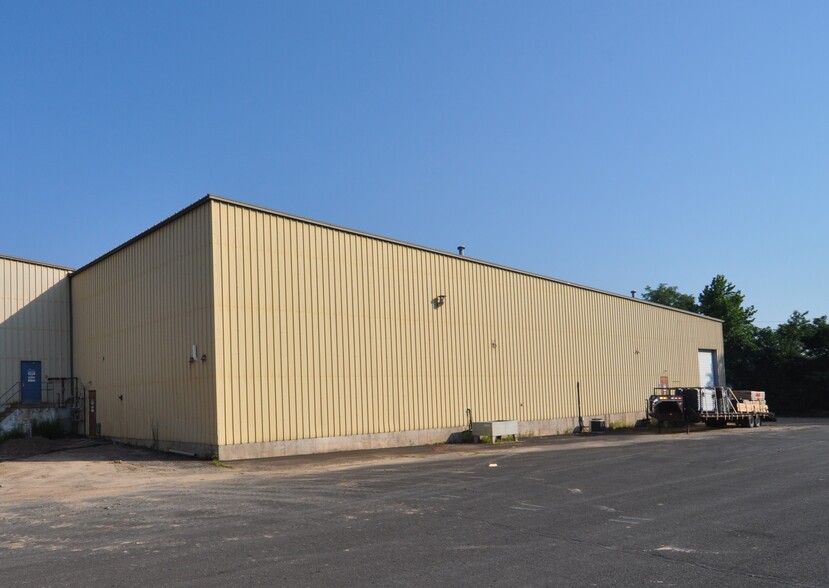 150 Titus Ave, Warrington, PA for lease - Building Photo - Image 2 of 12