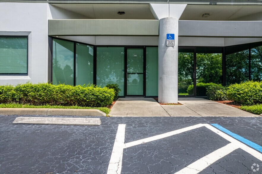 4110 Center Pointe Dr, Fort Myers, FL for sale - Building Photo - Image 2 of 12