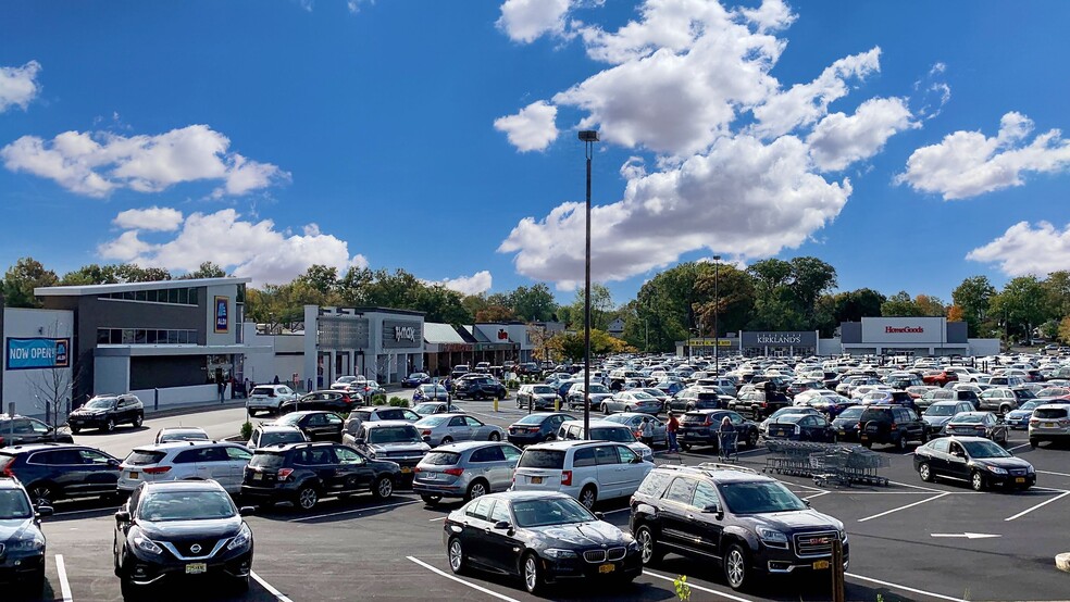 43 E Rt-59, Nanuet, NY for lease - Building Photo - Image 2 of 10