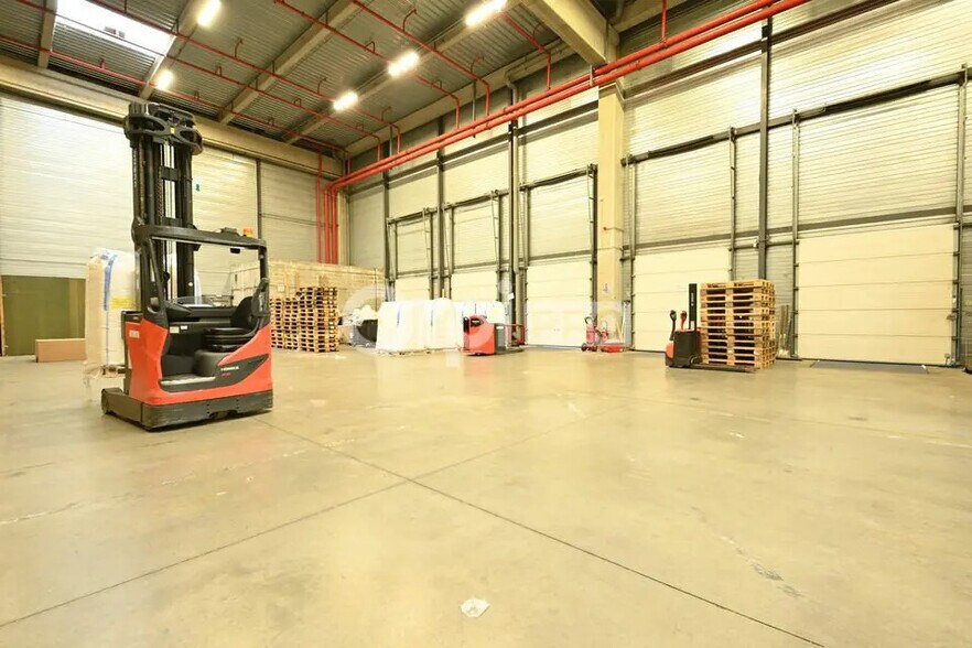 Office in Mions for lease - Interior Photo - Image 3 of 19