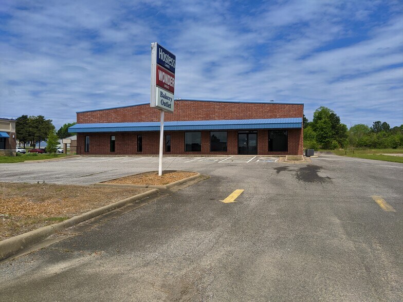 3704 E Race Ave, Searcy, AR for sale - Building Photo - Image 1 of 1