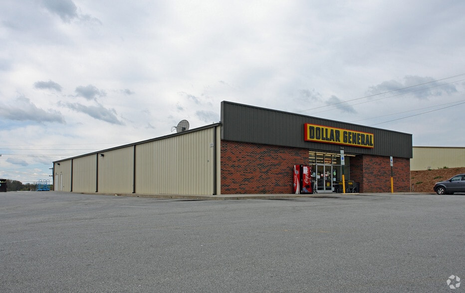 86 Old Mountain Rd, Hiddenite, NC for sale - Building Photo - Image 2 of 4