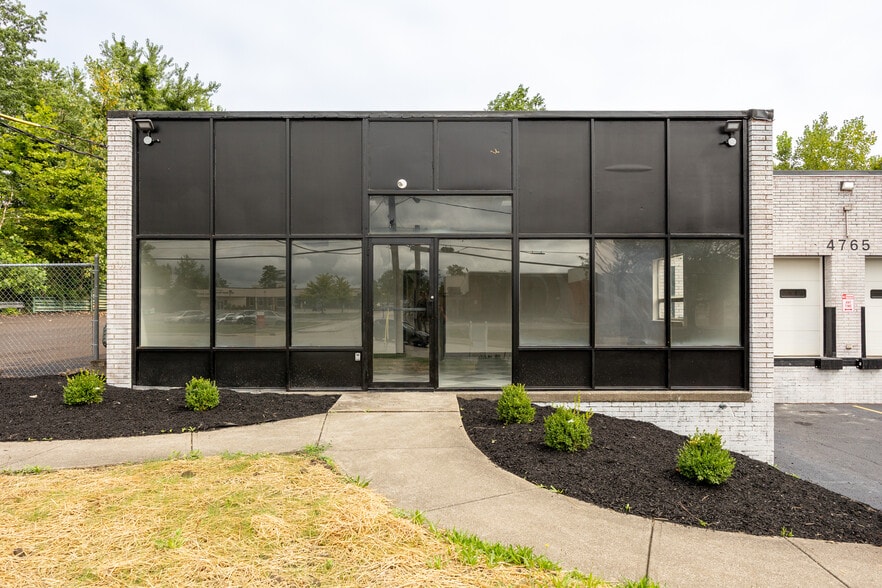 4765 E 131st St, East Cleveland, OH for sale - Building Photo - Image 1 of 21