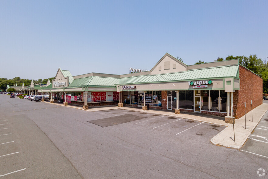 2000-2230 Veirs Mill Rd, Rockville, MD for lease - Building Photo - Image 2 of 5