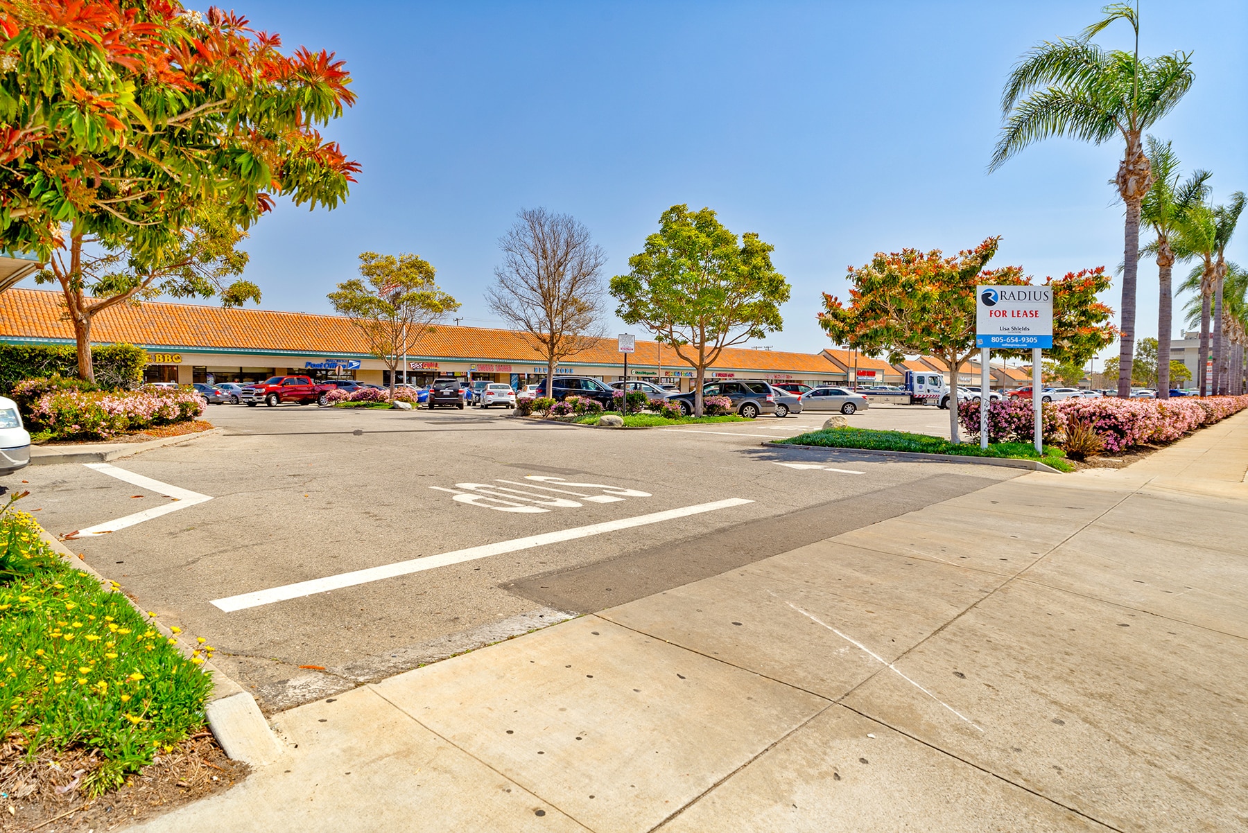 2500-2818 Saviers Rd, Oxnard, CA for lease Building Photo- Image 1 of 5