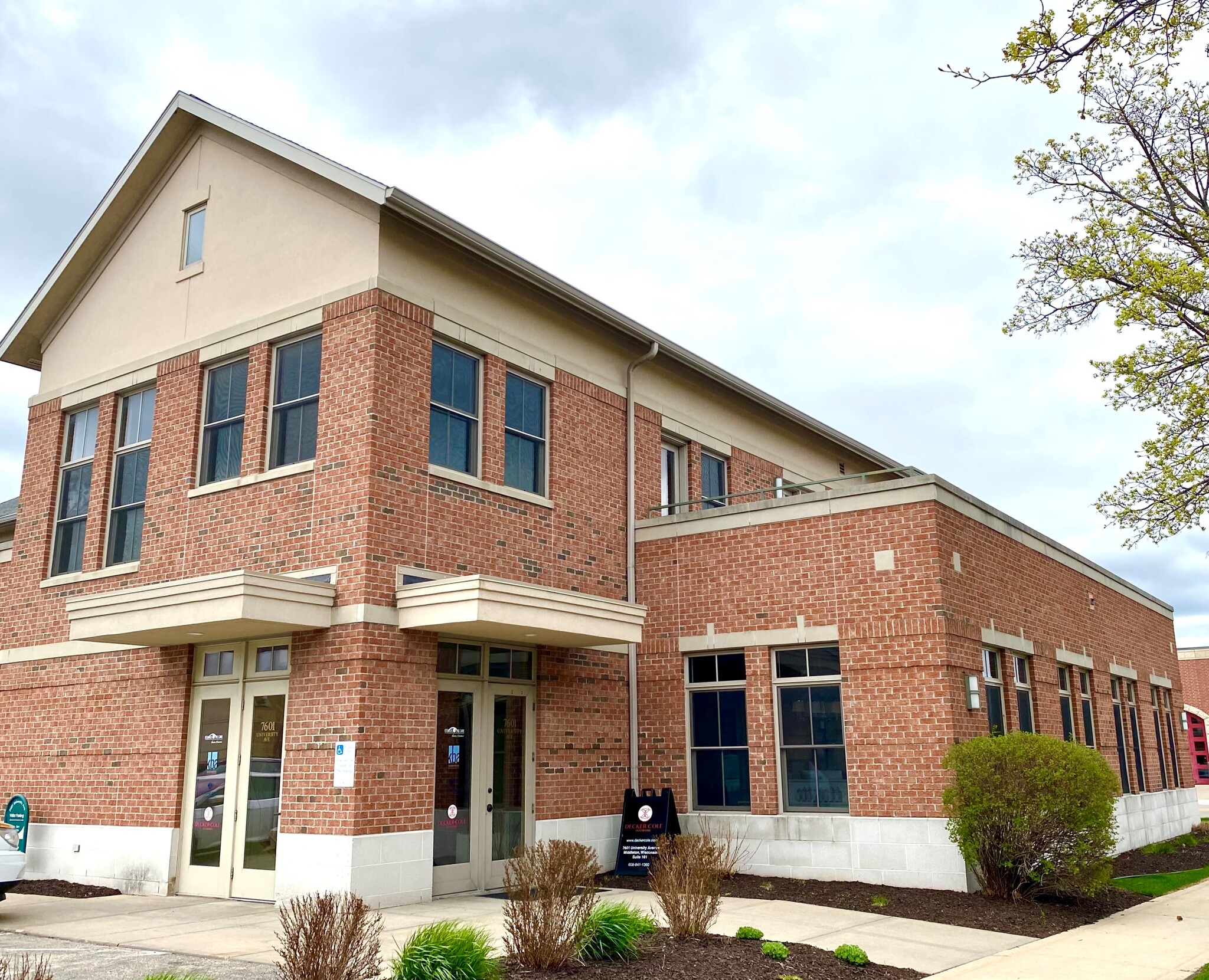 7601 University Ave, Middleton, WI for sale Primary Photo- Image 1 of 1