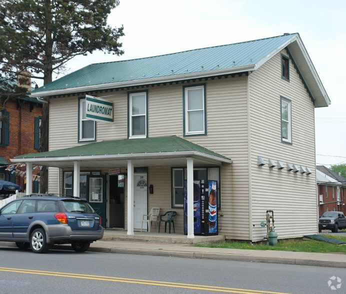 219 N Market St, Selinsgrove, PA for sale - Building Photo - Image 2 of 2