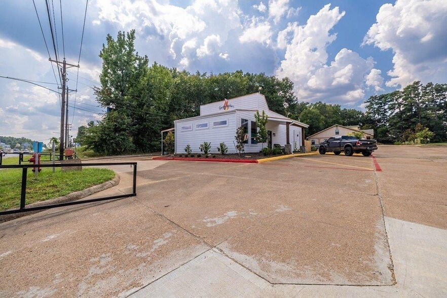 3512 South St, Nacogdoches, TX for sale - Building Photo - Image 3 of 17