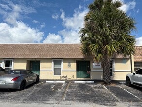 4530-4534 NE 11th Ave, Oakland Park, FL for lease Interior Photo- Image 1 of 9