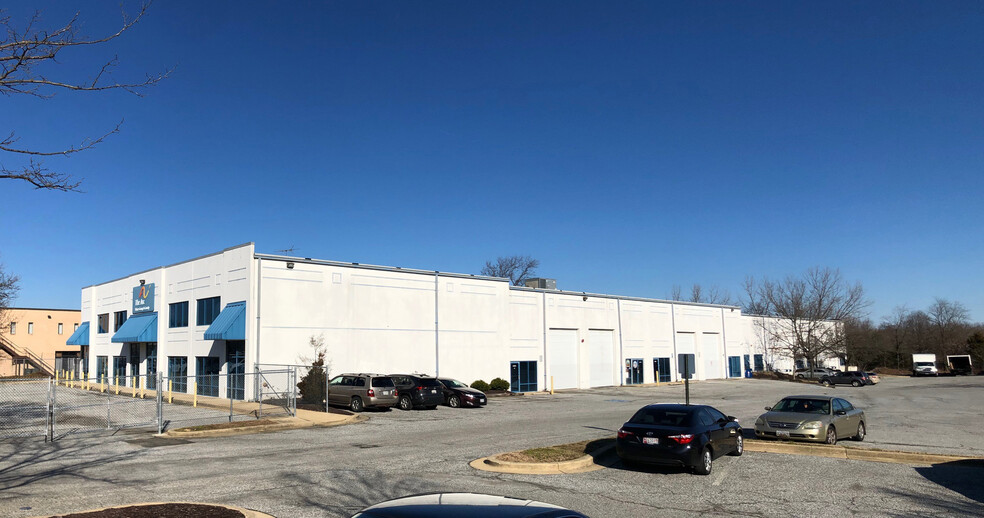 7931-7997 Fernham Ln, Forestville, MD for lease - Building Photo - Image 1 of 2