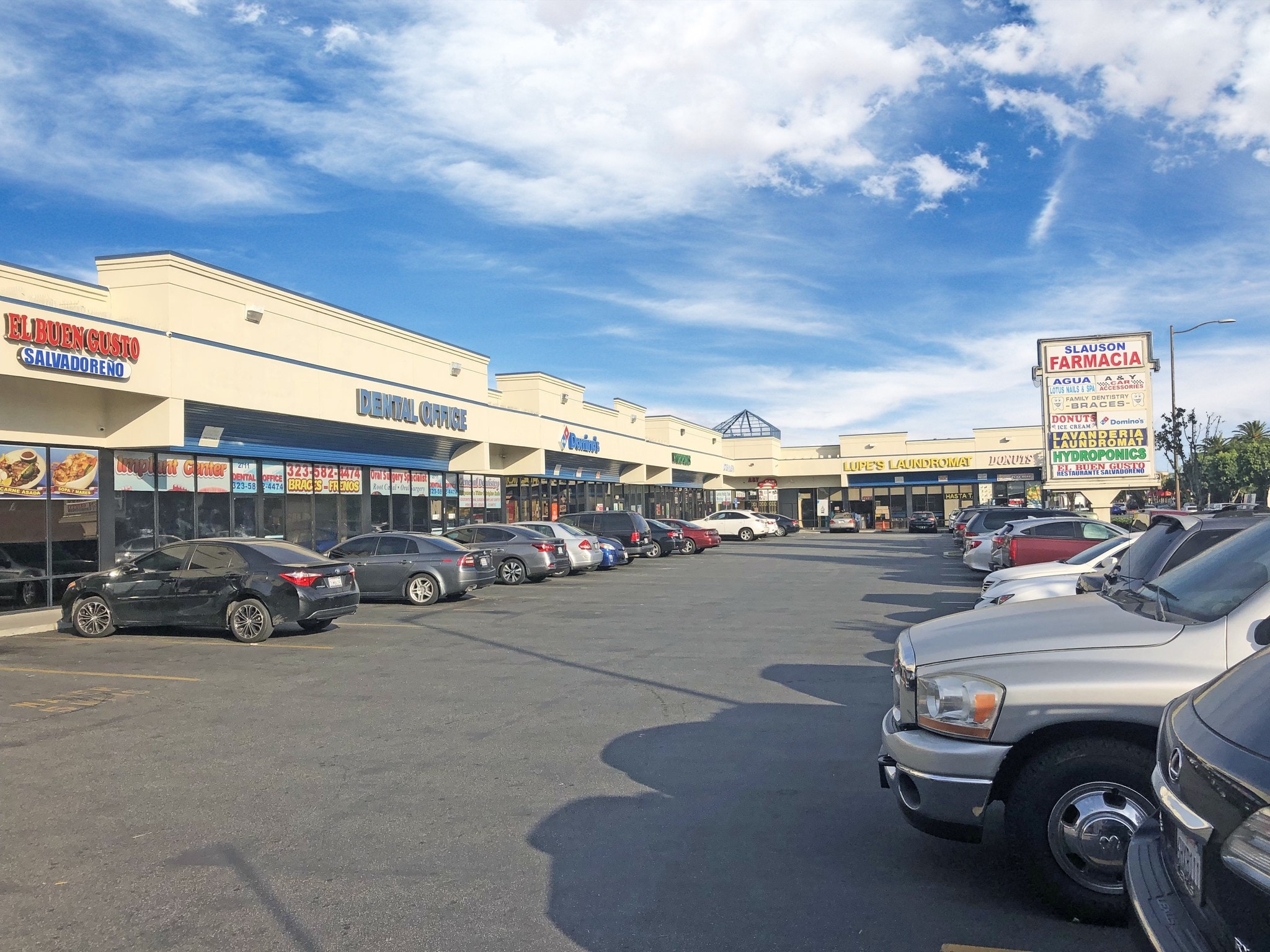 2701-2743 E Slauson Ave, Huntington Park, CA for lease Primary Photo- Image 1 of 5