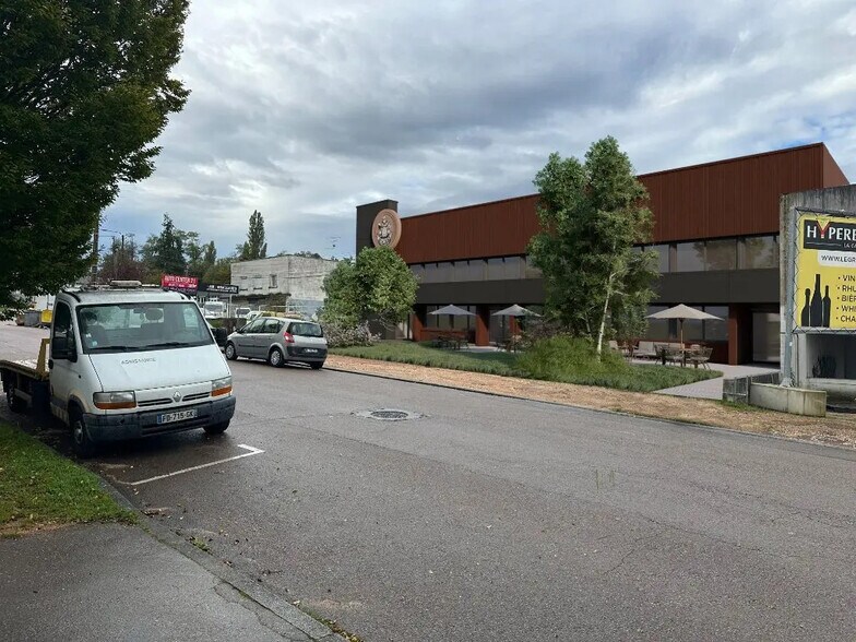 Flex in Dijon for lease - Building Photo - Image 3 of 3